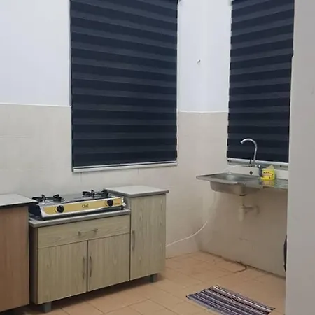 Aman Homestay Senawang Musliim Only Exterior photo