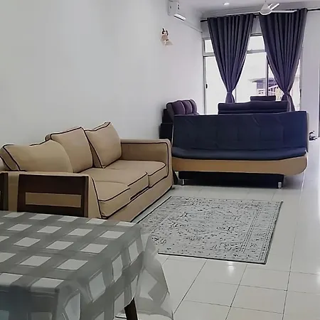 Aman Homestay Senawang Musliim Only Exterior photo